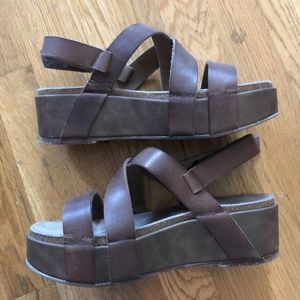 Platform sandals